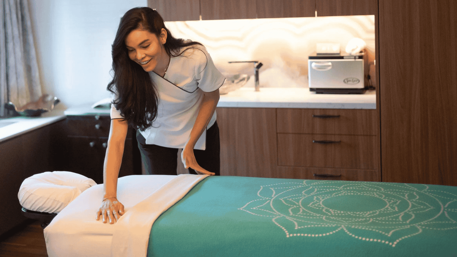Thai massage treatment in Ajman